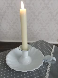 Kerzenständer Aus Emaille In Antikweiß -Dekostuck Store ambiente haus kerzenstander aus emaille in antikweiss 2