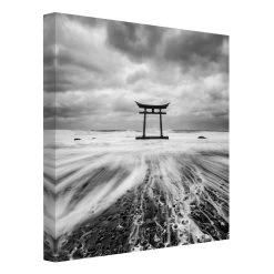 Leinwandbild - Japanisches Torii Im Meer In Schwarz-Weiß -Dekostuck Store wallart leinwandbild japanisches torii im meer in schwarz weiss 4