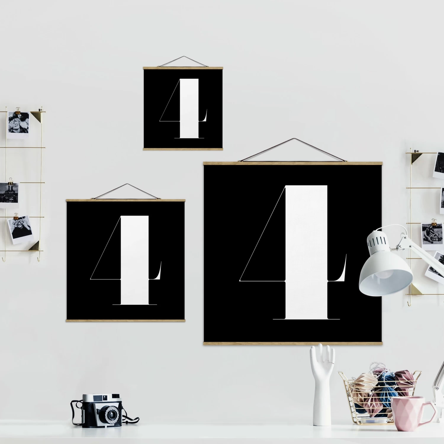 Stoffbild Mit Posterleisten - Antiqua Zahl 4 In Schwarz 9 Stoffbild Mit Posterleisten - Antiqua Zahl 4 In Schwarz – Bild 7