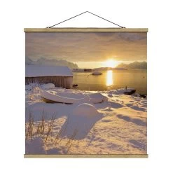 Stoffbild Mit Posterleisten - Bootshaus Bei Gammelgarden In Creme-Beige -Dekostuck Store wallart stoffbild mit posterleisten bootshaus bei gammelgarden in creme beige 4